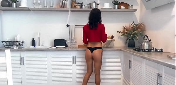  Amateur girlfriend fucks in the kitchen